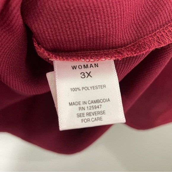 Roz & Ali Burgundy Bell Sleeve Blouse Top - Picture 6 of 7